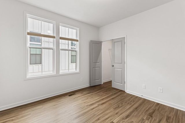 916 Brees Court, Atlanta, GA 30318