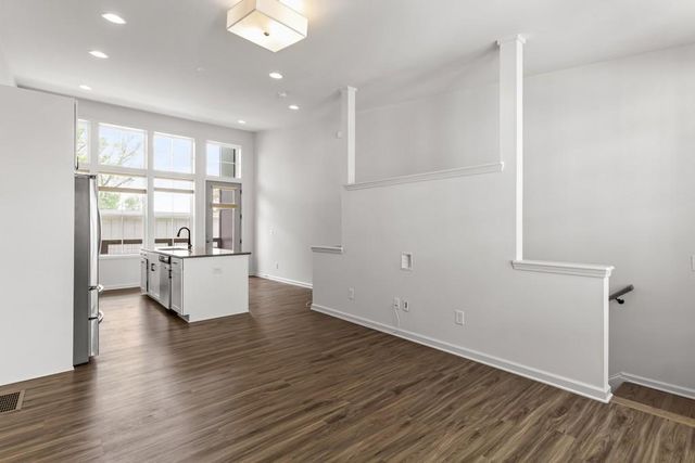 916 Brees Court, Atlanta, GA 30318