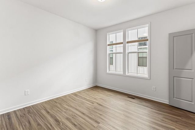 916 Brees Court, Atlanta, GA 30318