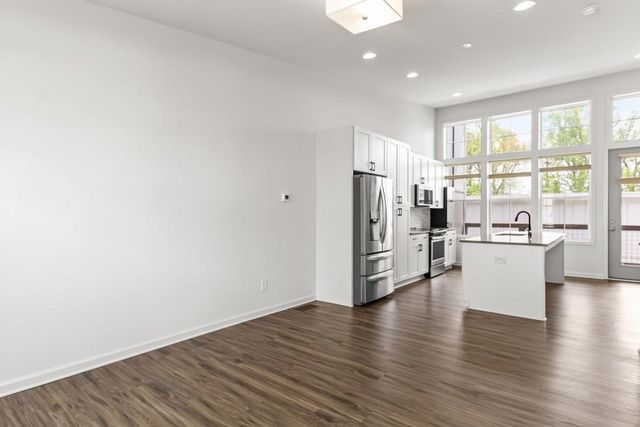 916 Brees Court, Atlanta, GA 30318