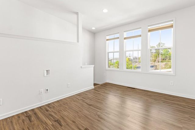 916 Brees Court, Atlanta, GA 30318