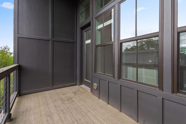 916 Brees Court, Atlanta, GA 30318