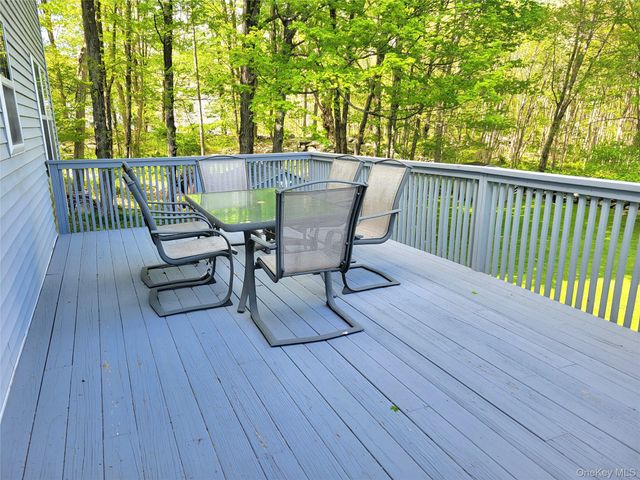 2 Stonewall Drive, Holmes, NY 12531