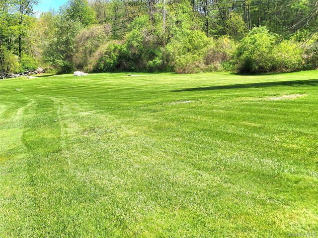 2 Stonewall Drive, Holmes, NY 12531