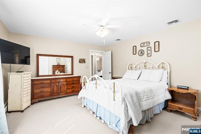 402 Enos Place, Ho-ho-kus, NJ 07423
