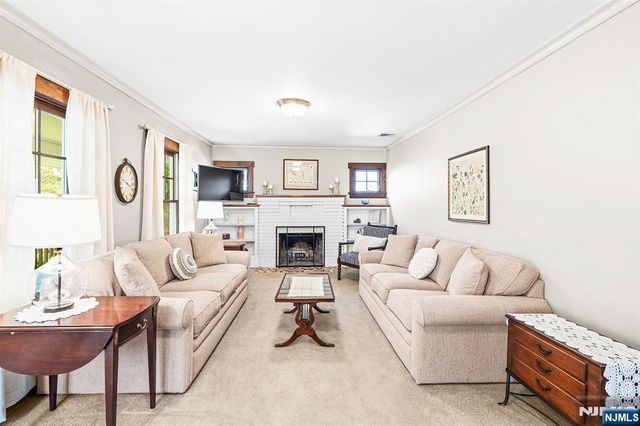402 Enos Place, Ho-ho-kus, NJ 07423