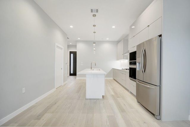 2108 Tillery ST 1104, Austin, TX 78723