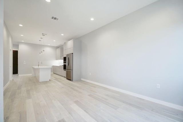 2108 Tillery ST 1104, Austin, TX 78723