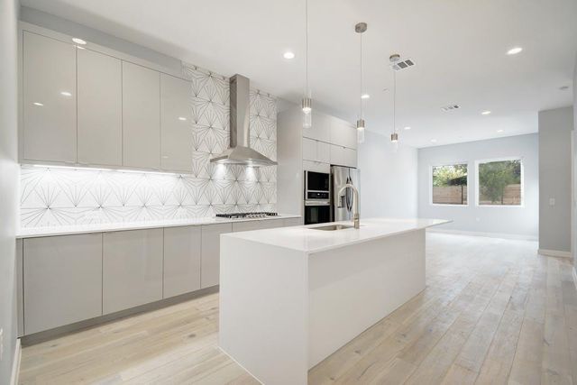 2108 Tillery ST 1104, Austin, TX 78723