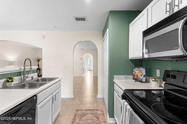 7096 ST IVES Court, Jacksonville, FL 32244