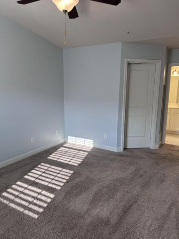 1040 Charlie Daniels Pkwy Apt 166, Mount Juliet, TN 37122