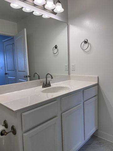 1040 Charlie Daniels Pkwy Apt 166, Mount Juliet, TN 37122