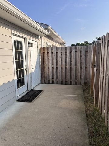 1040 Charlie Daniels Pkwy Apt 166, Mount Juliet, TN 37122