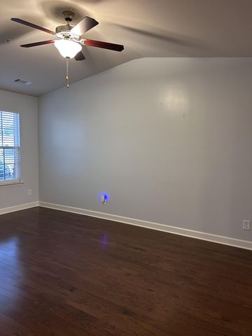 1040 Charlie Daniels Pkwy Apt 166, Mount Juliet, TN 37122