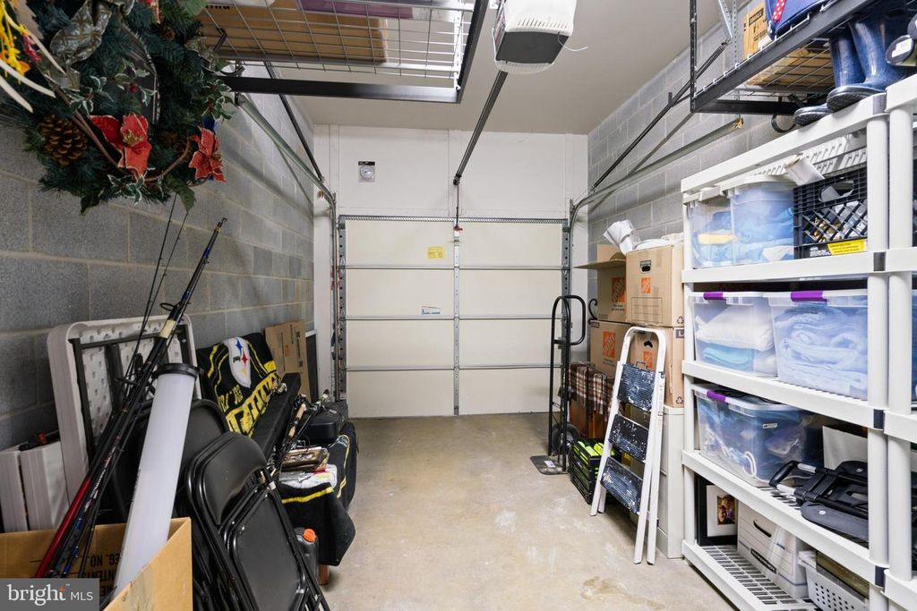 305 REDLAND BLVD #301, Rockville, MD 20850