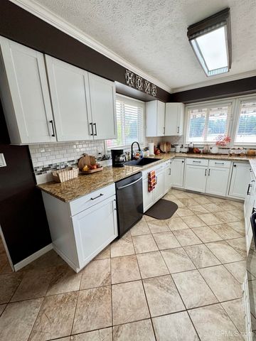 828 N Horseshoe Lake Drive, Gwinn, MI 49841