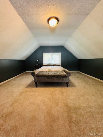 828 N Horseshoe Lake Drive, Gwinn, MI 49841