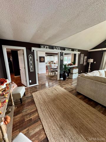 828 N Horseshoe Lake Drive, Gwinn, MI 49841