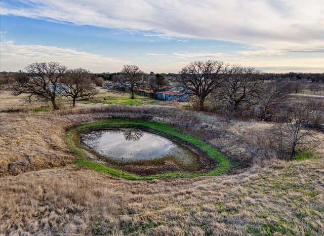 1127 Leroy Parkway, Elm Mott, TX 76640