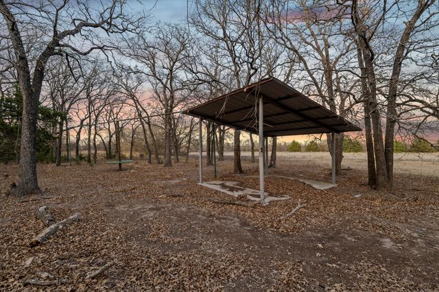 1127 Leroy Parkway, Elm Mott, TX 76640