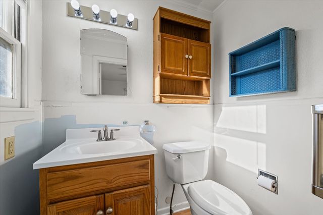 1127 Leroy Parkway, Elm Mott, TX 76640