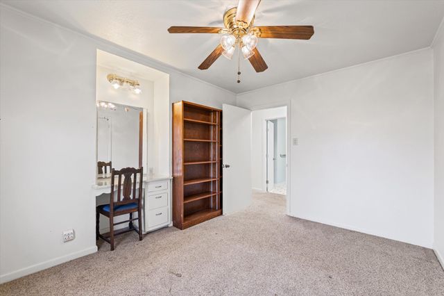 1127 Leroy Parkway, Elm Mott, TX 76640