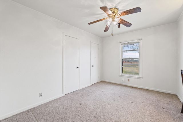 1127 Leroy Parkway, Elm Mott, TX 76640