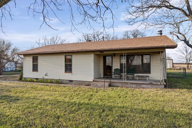 1127 Leroy Parkway, Elm Mott, TX 76640