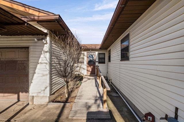 1127 Leroy Parkway, Elm Mott, TX 76640