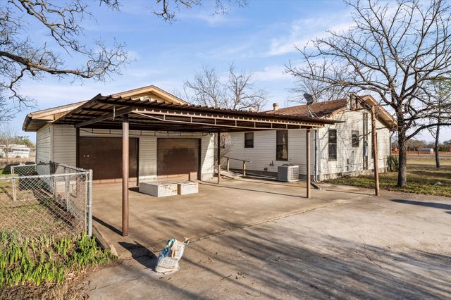 1127 Leroy Parkway, Elm Mott, TX 76640