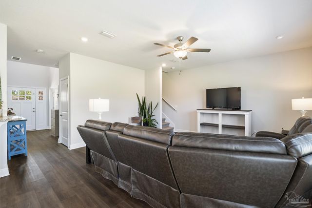 5571 Inspiration St, Milton, FL 32570