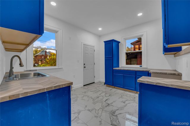 708 Webb Street, Detroit, MI 48202