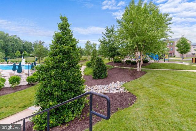 15998 GREYMILL MANOR DR, Haymarket, VA 20169