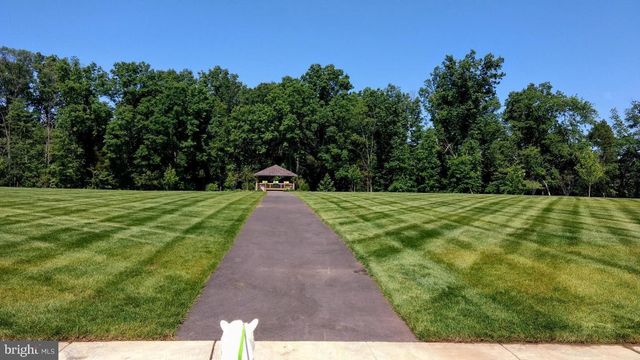 15998 GREYMILL MANOR DR, Haymarket, VA 20169