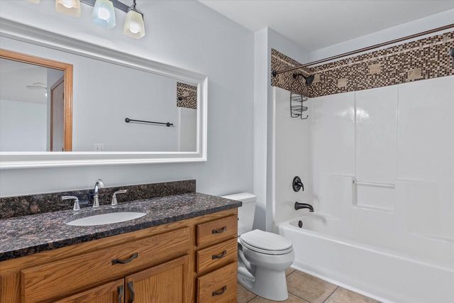 18430 Emerald DRIVE #C, Brookfield, WI 53045