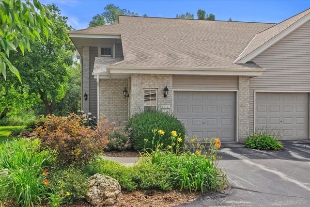 18430 Emerald DRIVE #C, Brookfield, WI 53045