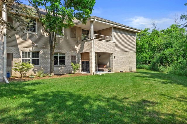 18430 Emerald DRIVE #C, Brookfield, WI 53045
