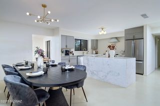 1005 W Emerine Drive, Tucson, AZ 85704