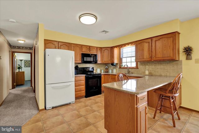 527 RIDGEVIEW RD S, Elizabethtown, PA 17022