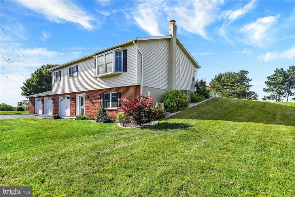 527 RIDGEVIEW RD S, Elizabethtown, PA 17022