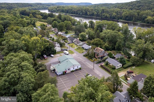 9 MILL ST, Stockton, NJ 08559