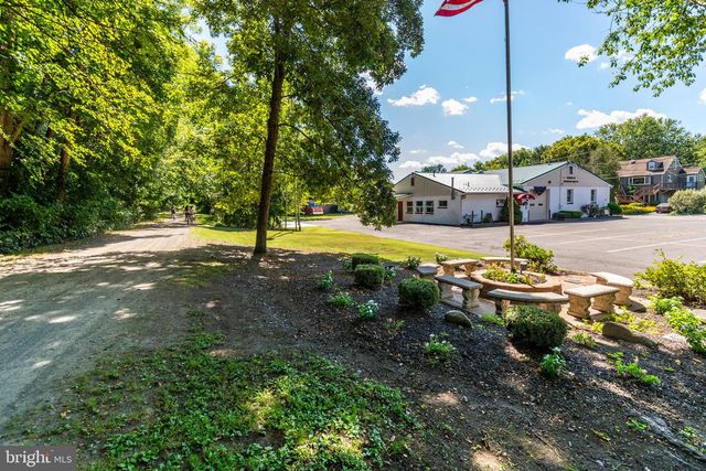 9 MILL ST, Stockton, NJ 08559