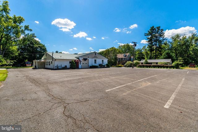 9 MILL ST, Stockton, NJ 08559