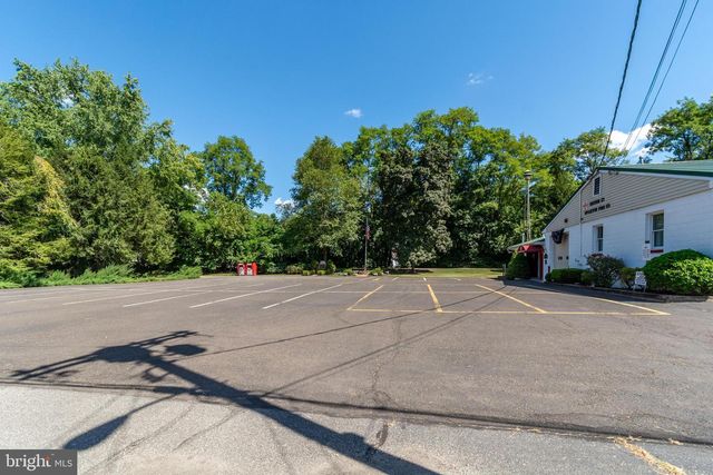 9 MILL ST, Stockton, NJ 08559