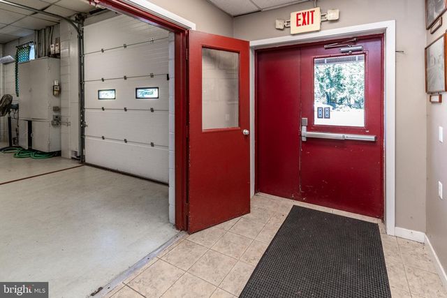 9 MILL ST, Stockton, NJ 08559