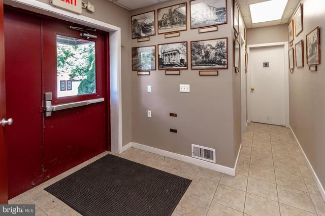 9 MILL ST, Stockton, NJ 08559