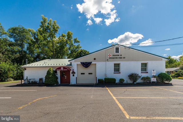 9 MILL ST, Stockton, NJ 08559