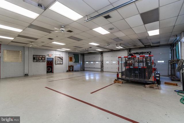 9 MILL ST, Stockton, NJ 08559