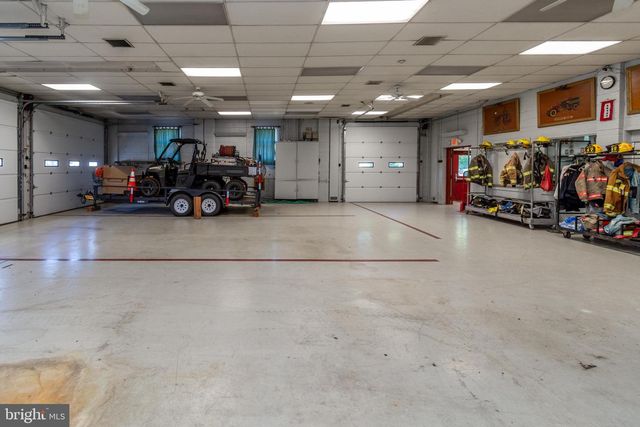 9 MILL ST, Stockton, NJ 08559