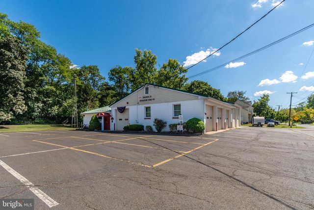 9 MILL ST, Stockton, NJ 08559